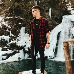 Meet your Posher, Andrew